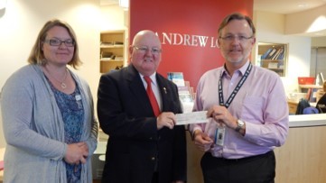 Freemasons $10,000 to Barwon Health